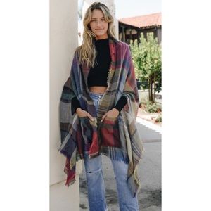 NWT Fuchsia Multicolored Plaid Pocket Ruana